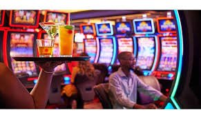 Live blackjack table streaming on 233 leyua mobile app with multiple camera angles